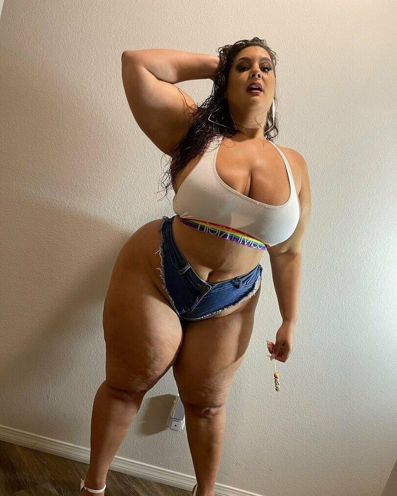 Briella enorme bunda grande peitos morenos bbw garotas mistas de fotos mistas