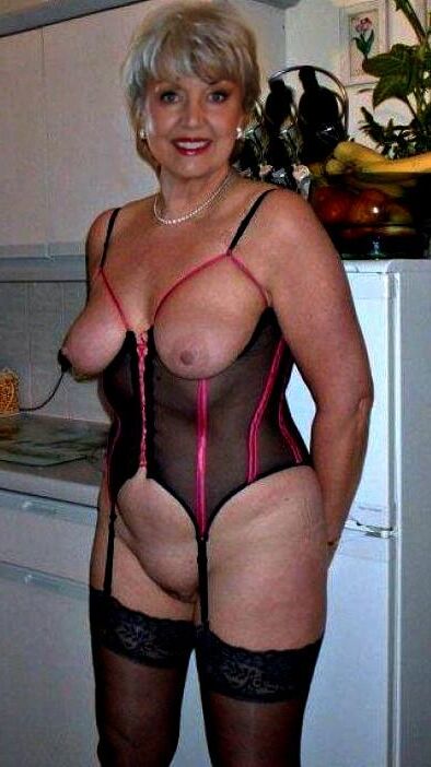 Jodyp a demandé à Gallery Busty Matres