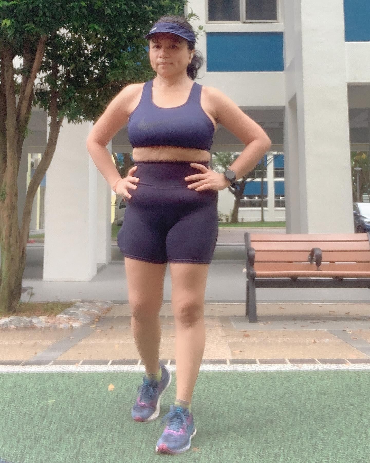 大きなおっぱいインドネシアの熟女の痴女ラトナ