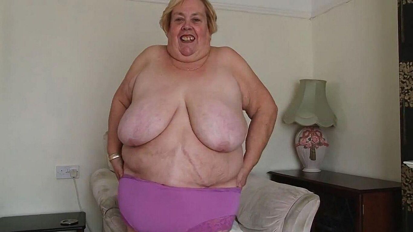 本当に美しい胸.....成熟したssbbwウェンディ