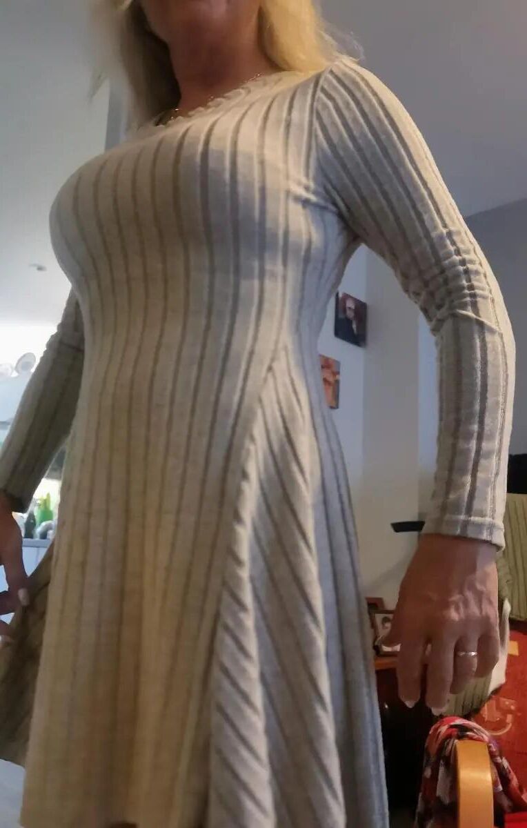 sexy busty mature 