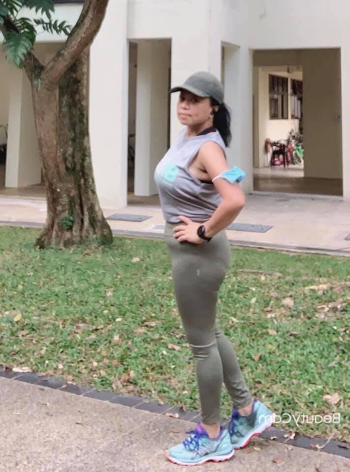 大きなおっぱいインドネシアの熟女の痴女ラトナ