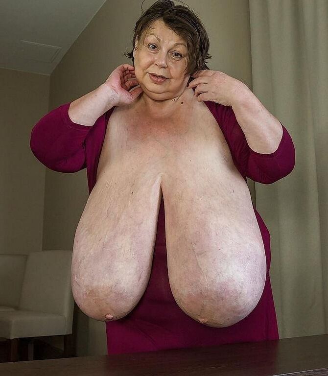 BEAUTIFUL BIG MATURE BOSOMS KAROLA