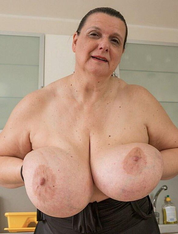 BEAUTIFUL BIG MATURE BOSOMS MARY