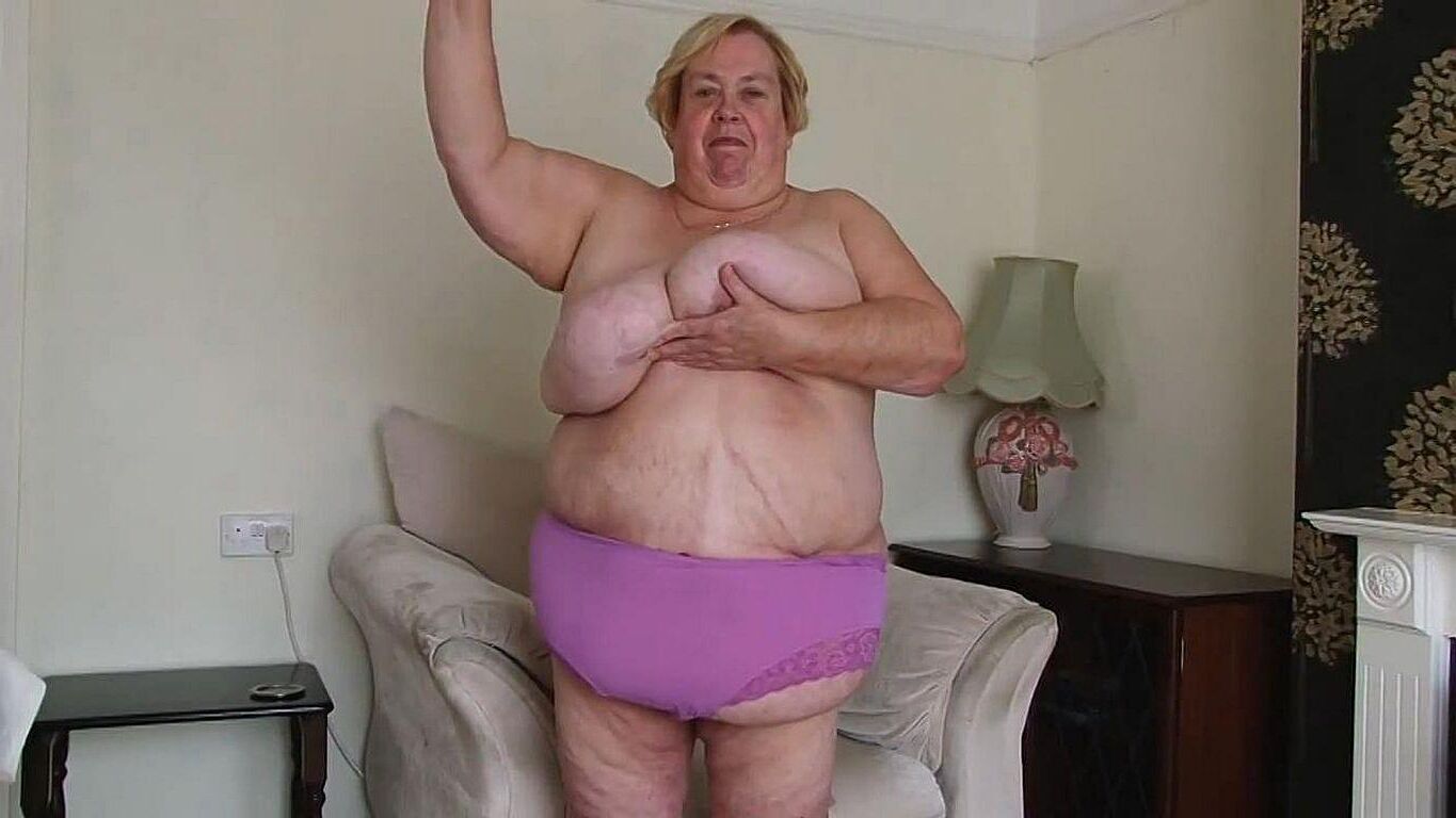 本当に美しい胸.....成熟したssbbwウェンディ