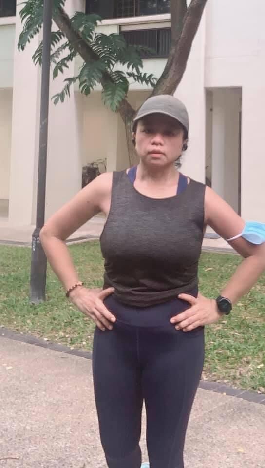 大きなおっぱいインドネシアの熟女の痴女ラトナ