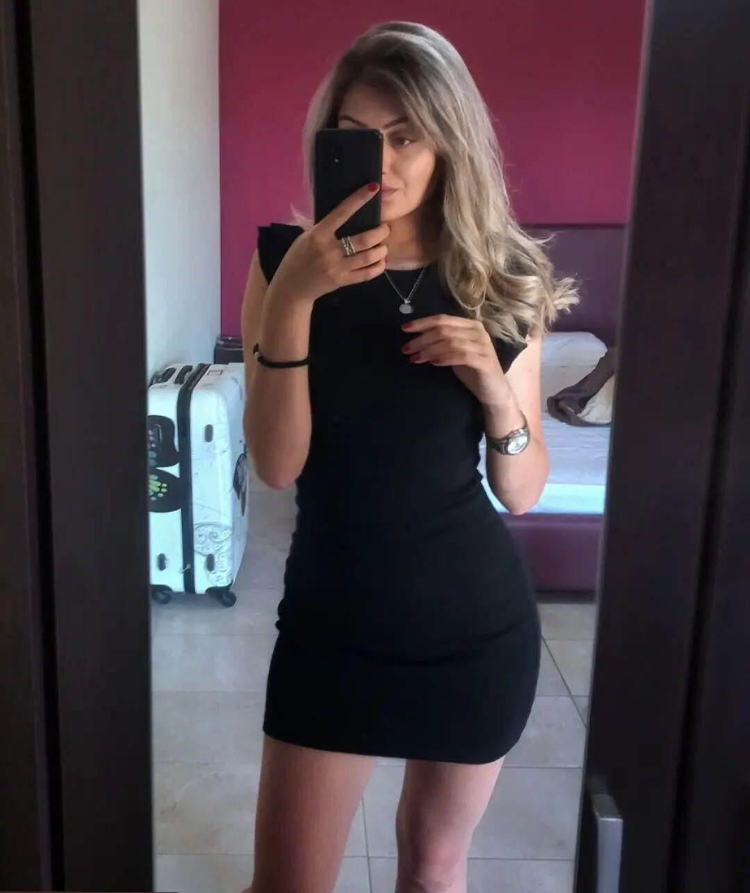 Hot Women Wearing Dresses (Non Nude)