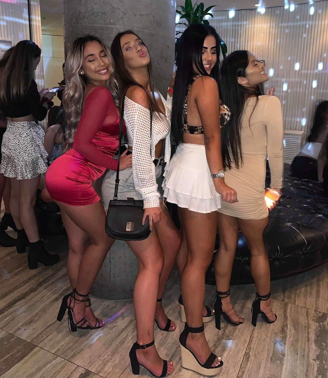 Aussie Uni Sluts and Bimbos 