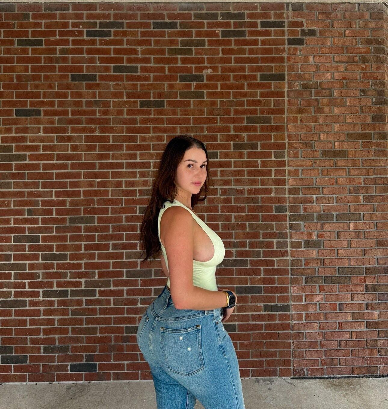 Nino Big Butt Big Tits Skinny Tik Toker Girl Mixed Hot Shots