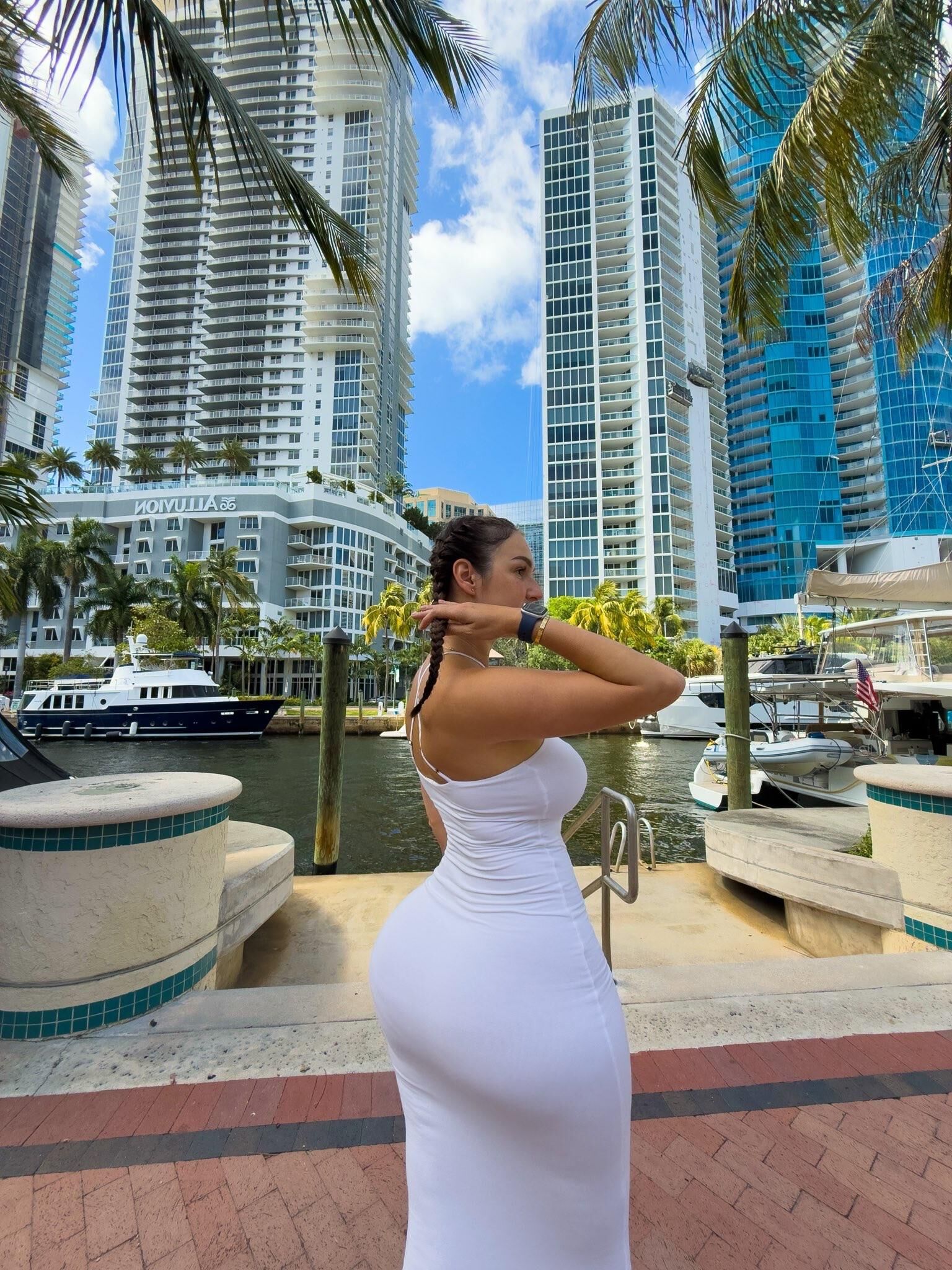 Nino Big Butt Big Tits Skinny Tik Toker Girl Mixed Hot Shots