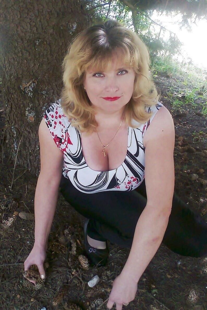Mama's Inviting Eyes