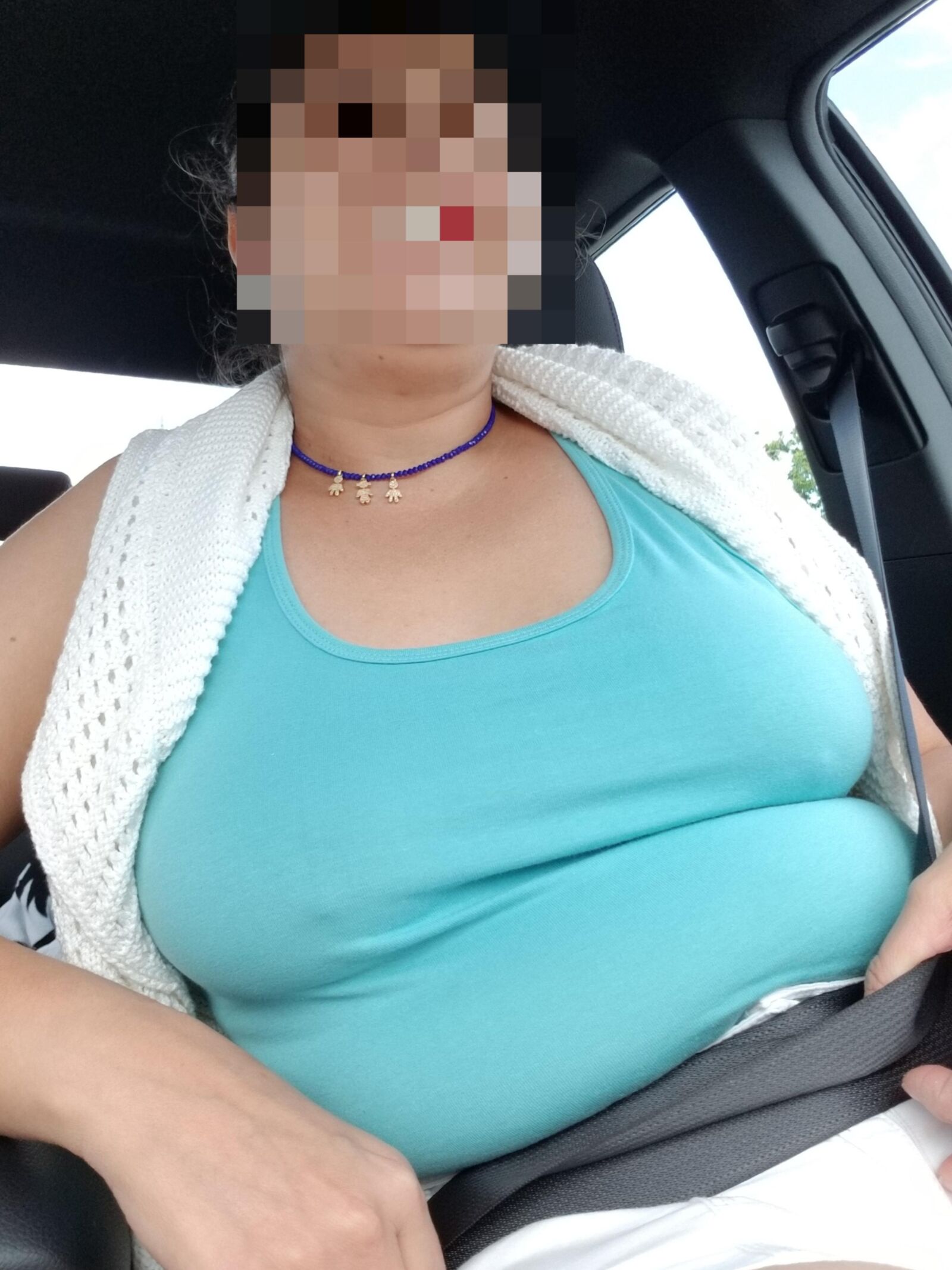 Hefty Body, Hairy Pussy and Fat Tits