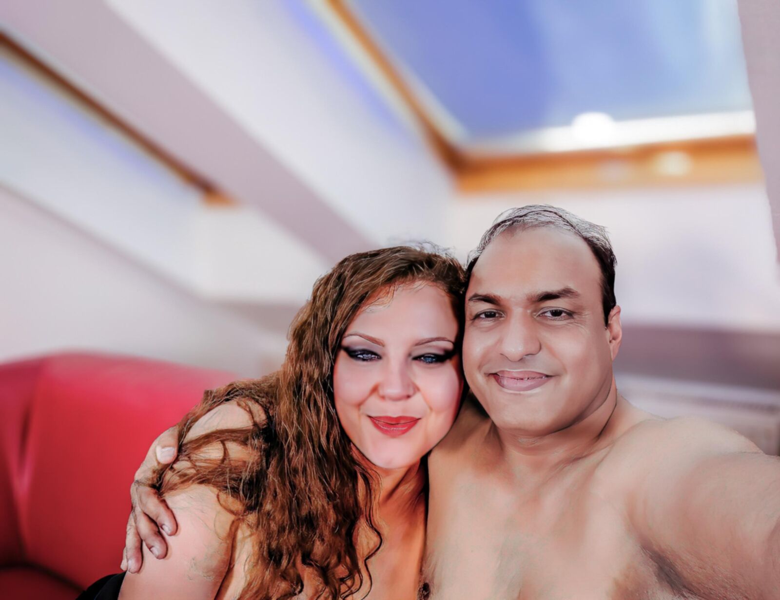 Sofia Curly with Husband BTS Gallery