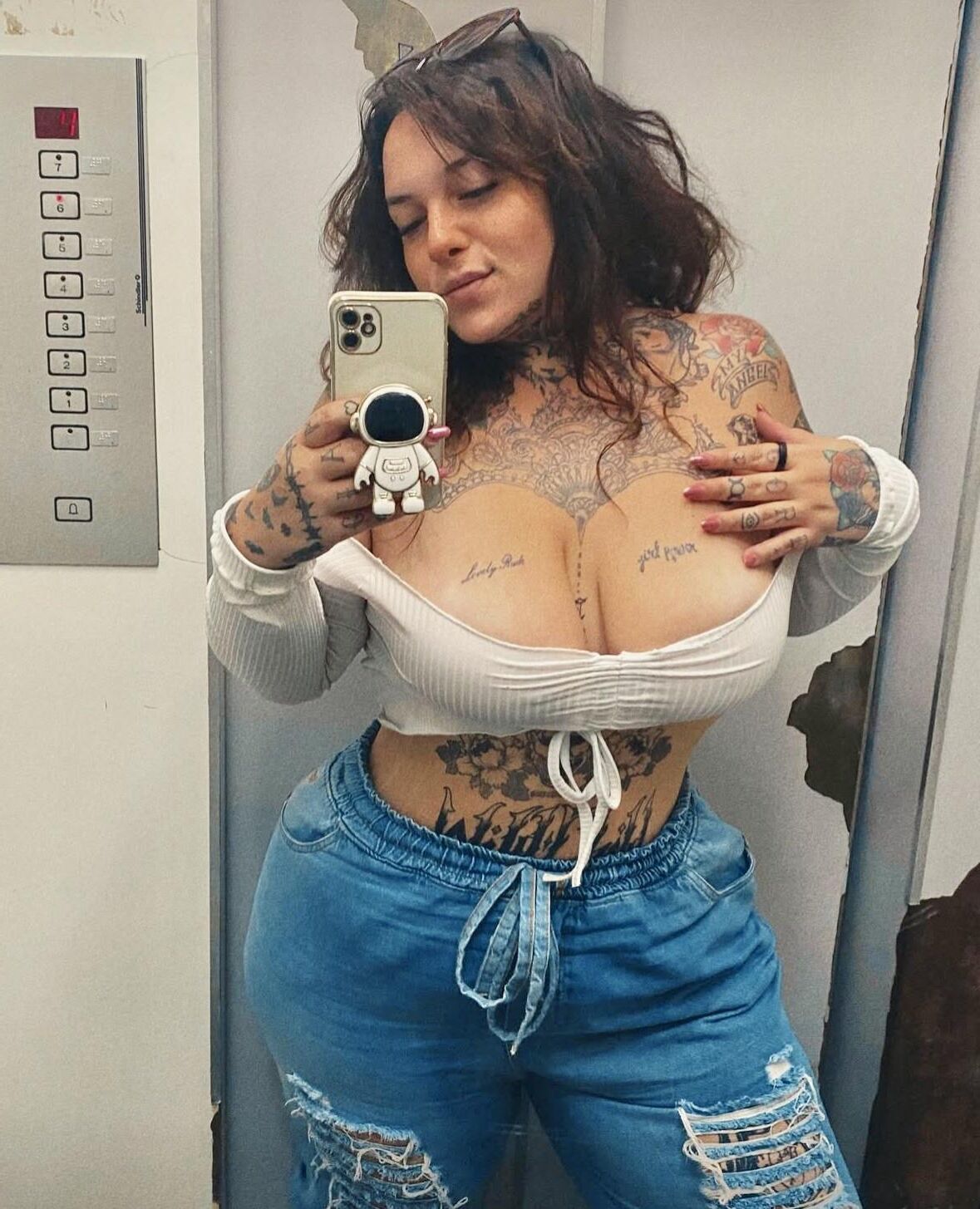 LuLu Huge Ass Huge Boobs Brazilian Beauty BBW Girl Mixed Shots