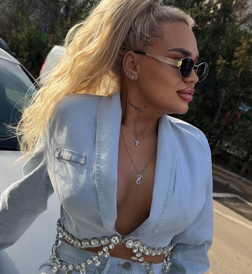 Romanian bimbo slut Adina....NO LIMITS COMMENTS