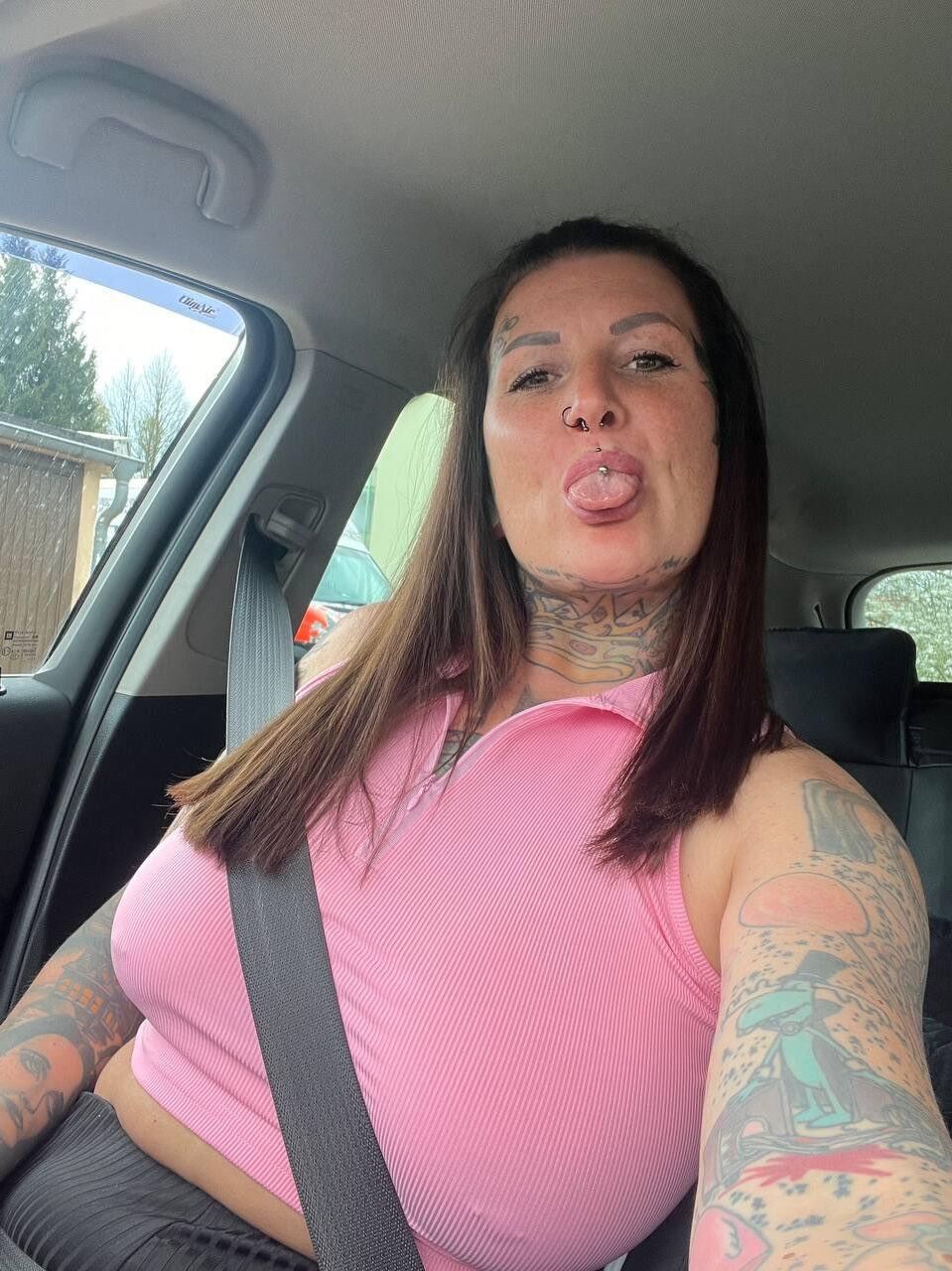 Roxanne Big Butt Big Tits Tattooed Horny Milf Mixed Hot Shots