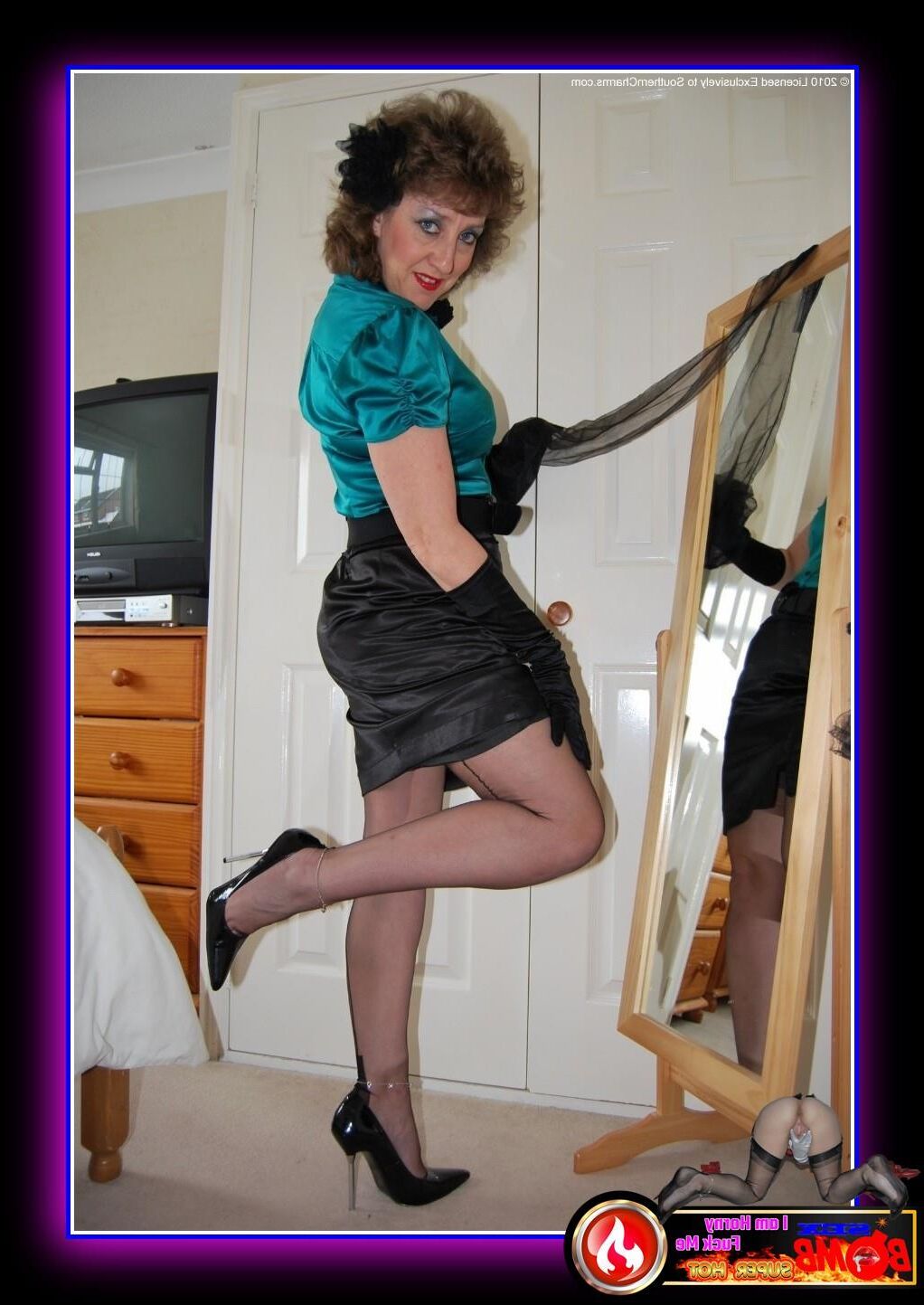 Edición limitada * Julie * Super Hot Slut: