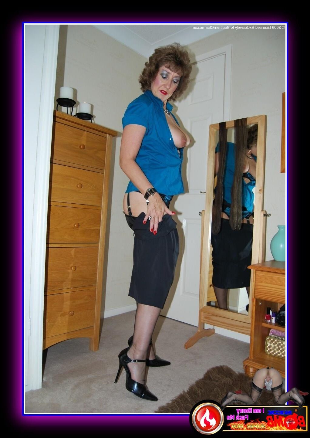 Edición limitada * Julie * Super Hot Slut: