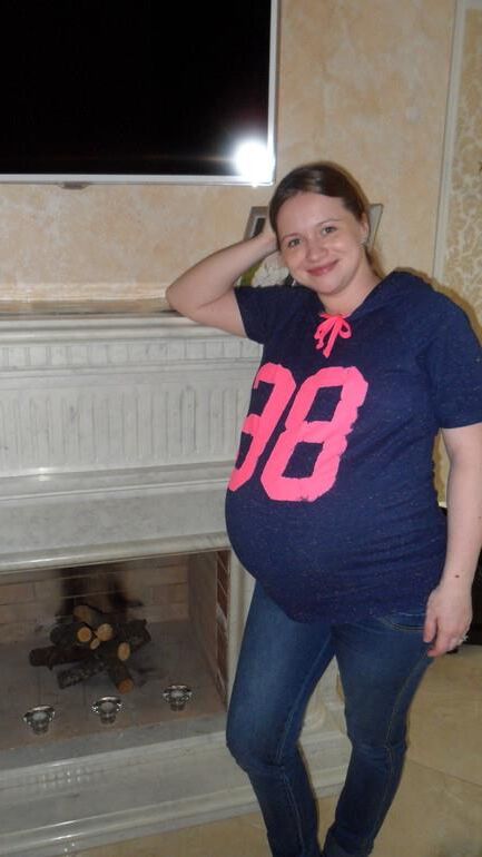 Lindo preggo ruso con enorme barriga