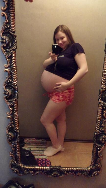 Lindo preggo ruso con enorme barriga