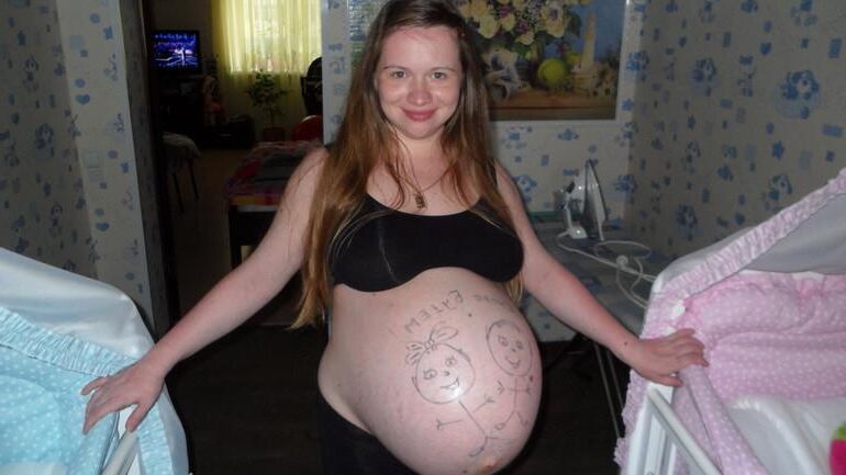 Lindo preggo ruso con enorme barriga