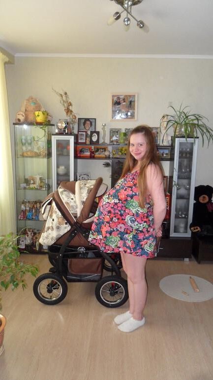 Lindo preggo ruso con enorme barriga