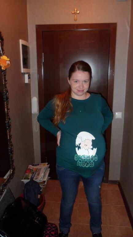 Lindo preggo ruso con enorme barriga