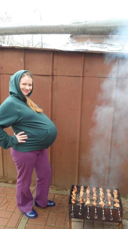Lindo preggo ruso con enorme barriga