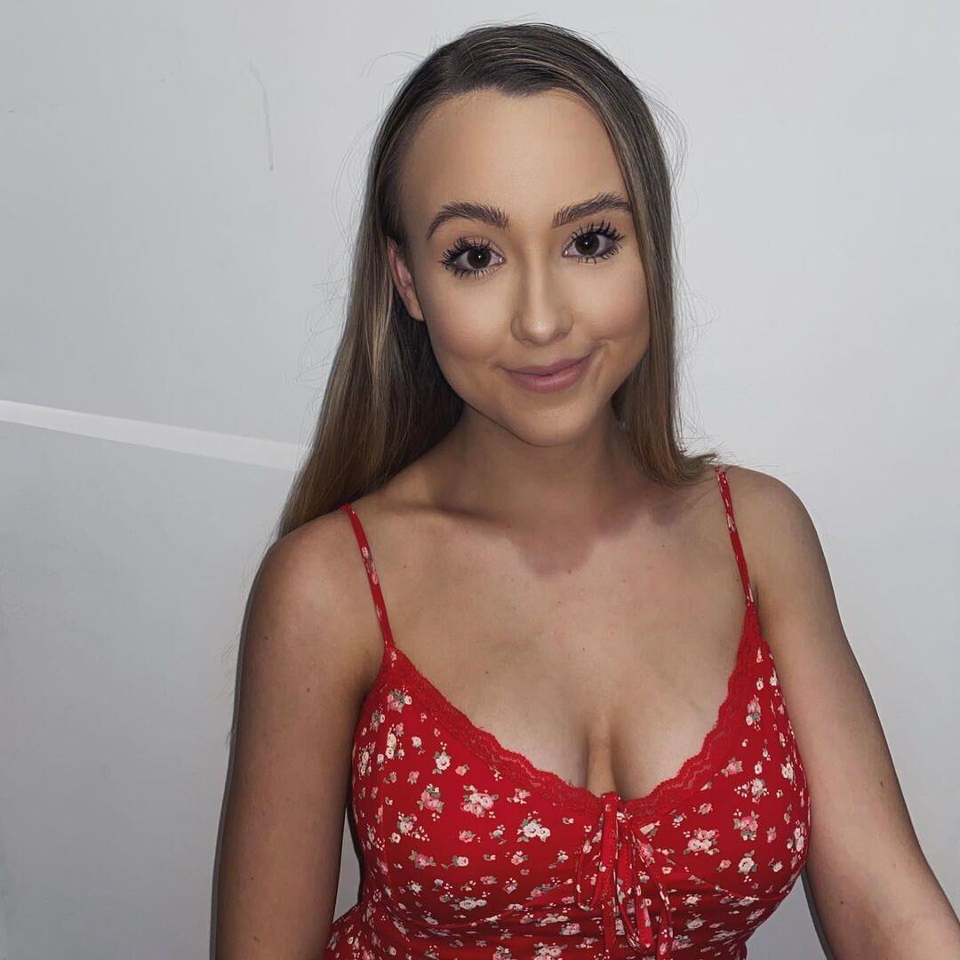 Aussie Uni Sluts and Bimbos