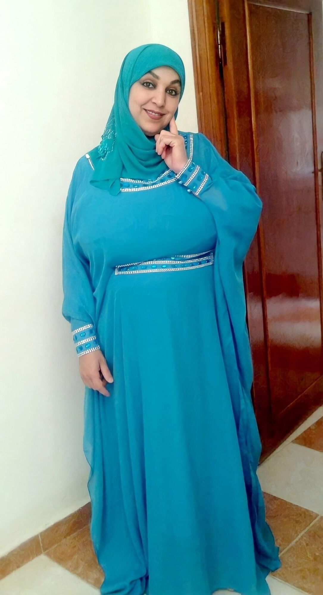 Fatima Huge Boobed Whore