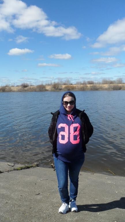 Lindo preggo ruso con enorme barriga