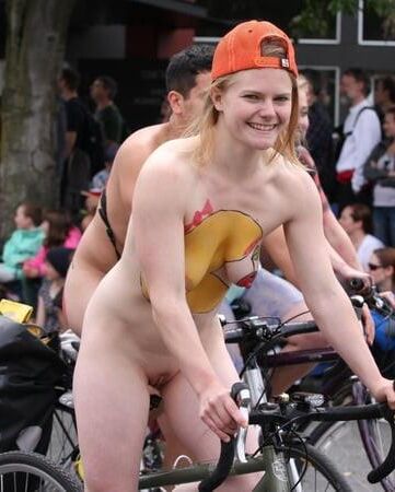 Babes Bilder