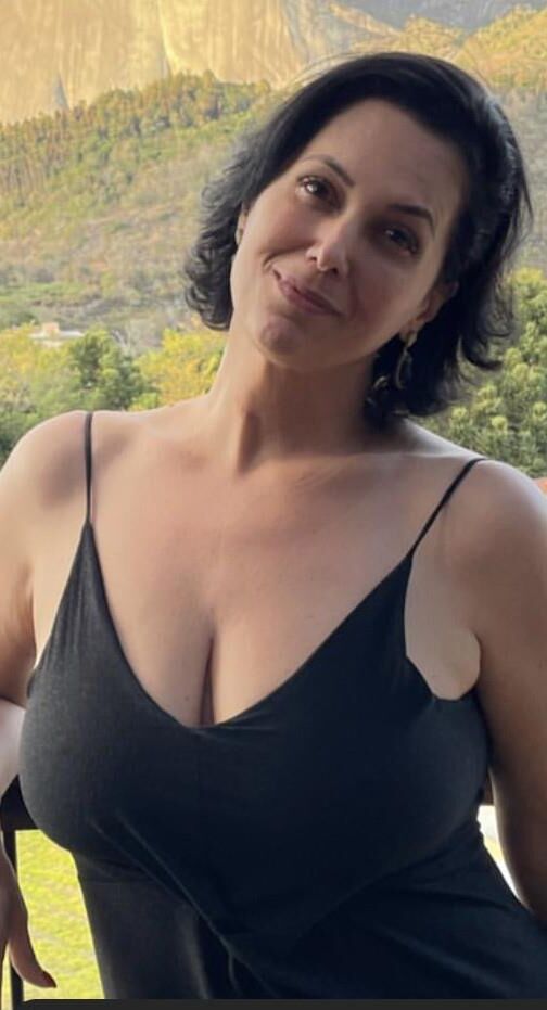 sexy busty Brazilian bitch