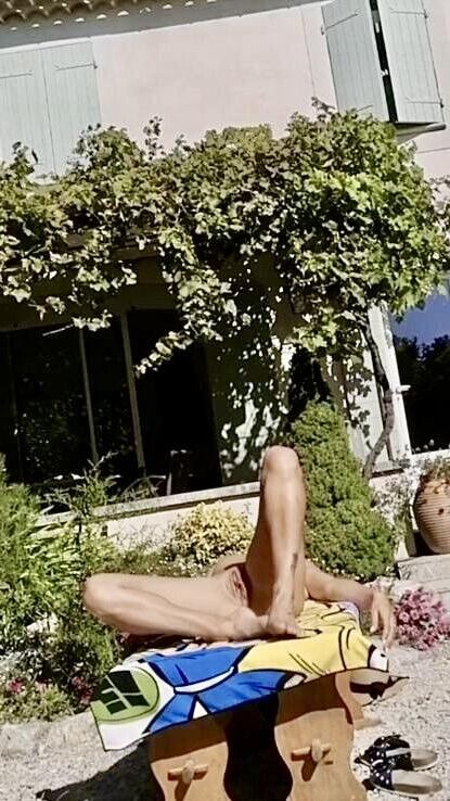 Moi Sophie Webslut nudiste repost mich?