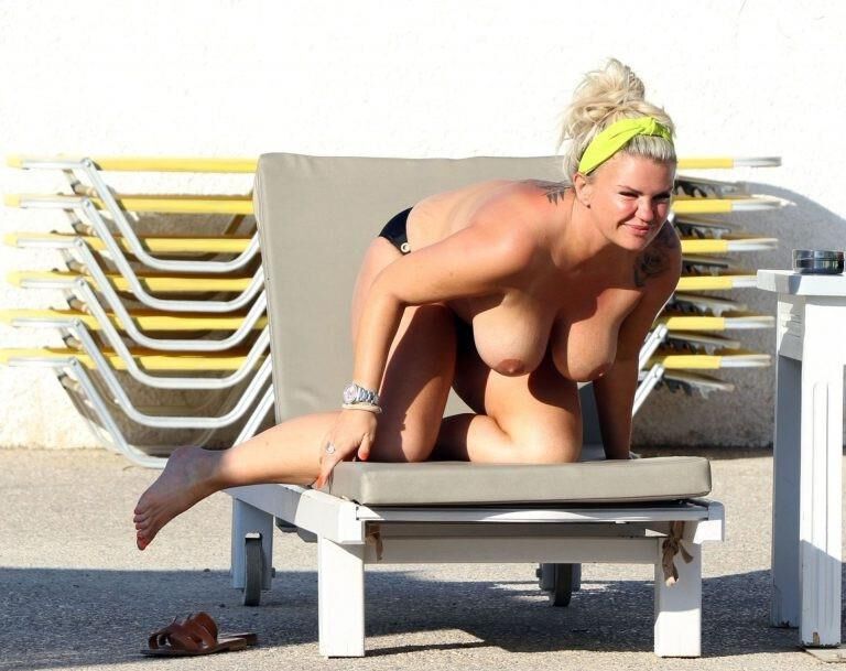 Hanging Boobs 