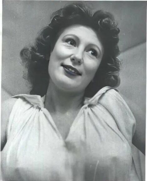 Classic retro vintage Moyra volume 