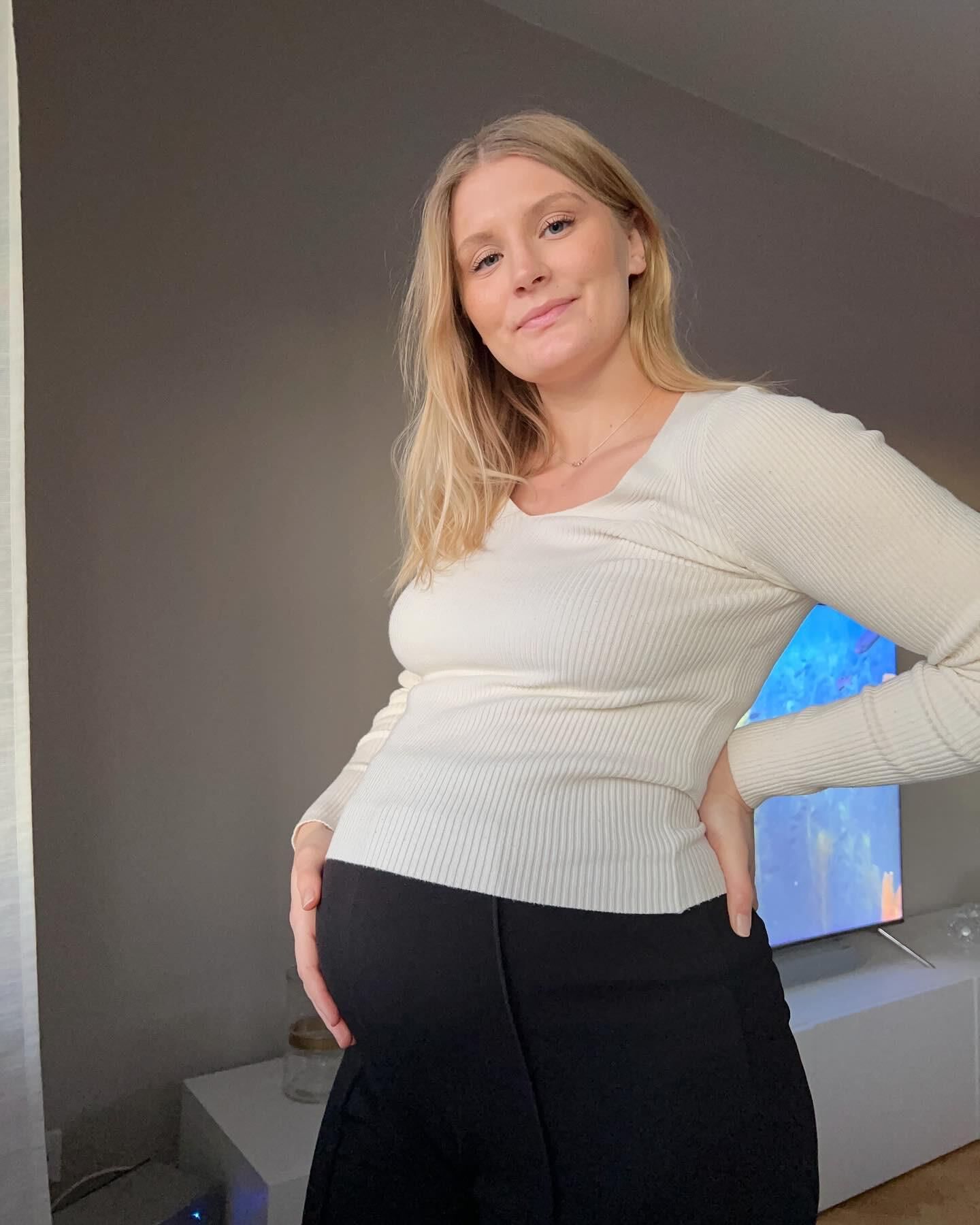 Yummy Preggo Amateurs 