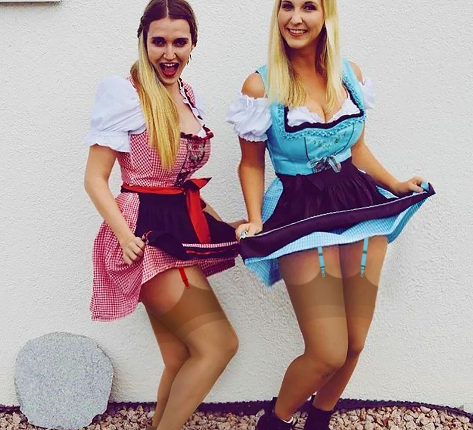 Fesche Madln im Dirndl Zum VierHundertdritt`n