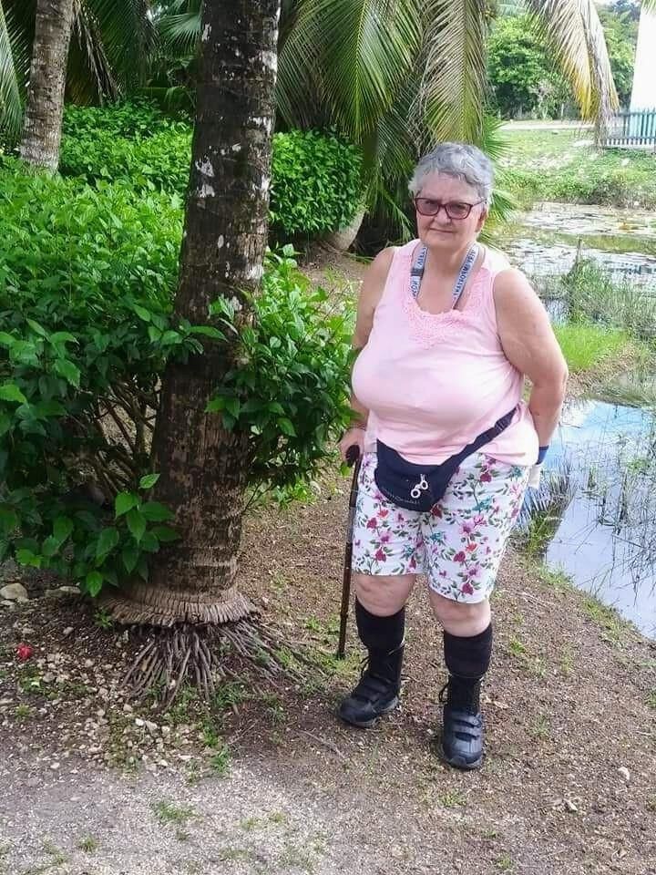 she might be a very old granny but fuck i want to suck her tits!