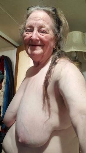 Old granny titts 