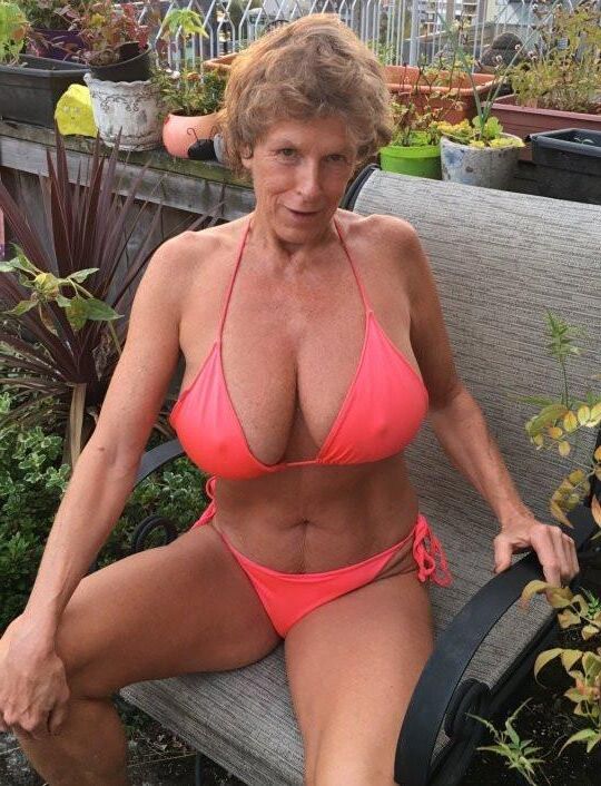 Super heißer reifer Milf Katherine