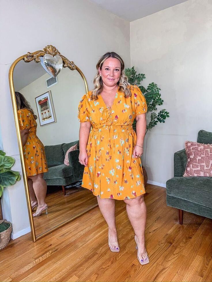 P interest In Beauty Focus on Blonde Milf Pawg Model