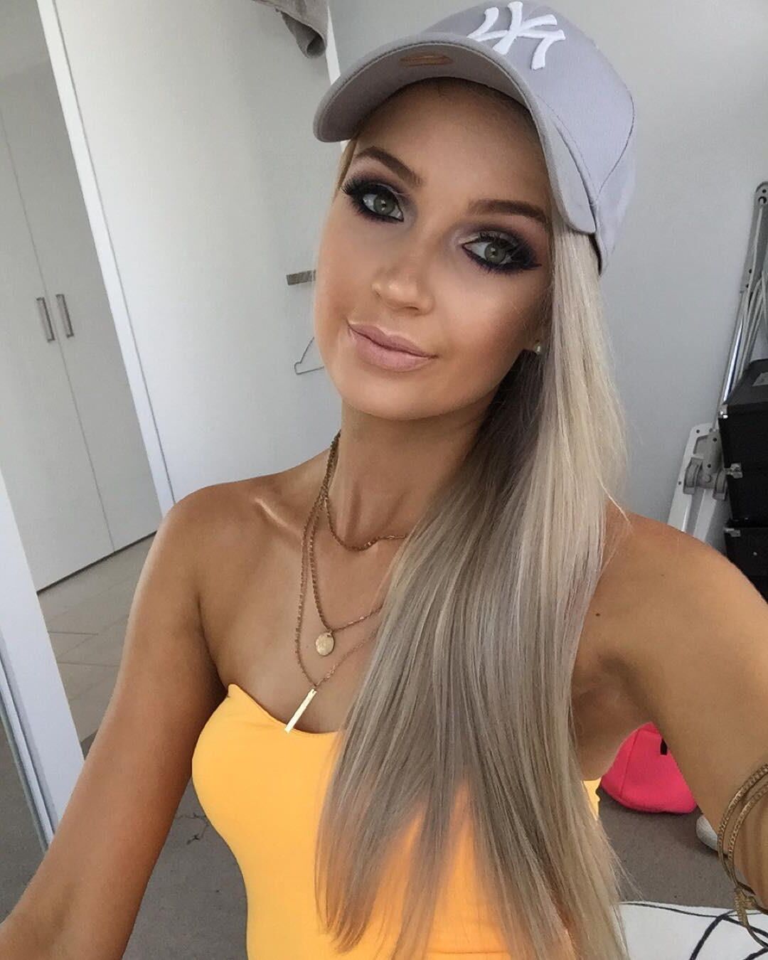 Australianos uni putas y bimbos