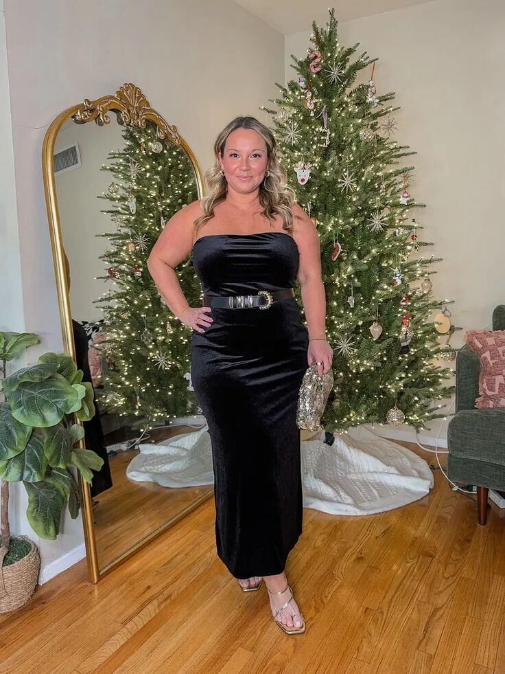 P interest In Beauty Focus on Blonde Milf Pawg Model