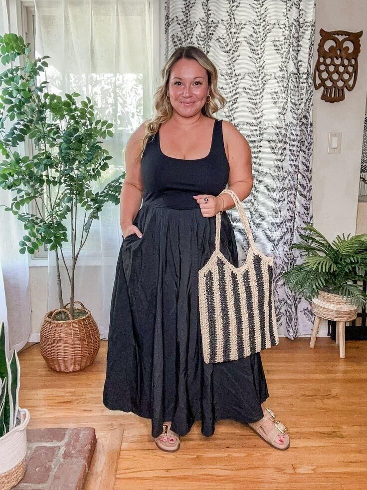P interest In Beauty Focus on Blonde Milf Pawg Model