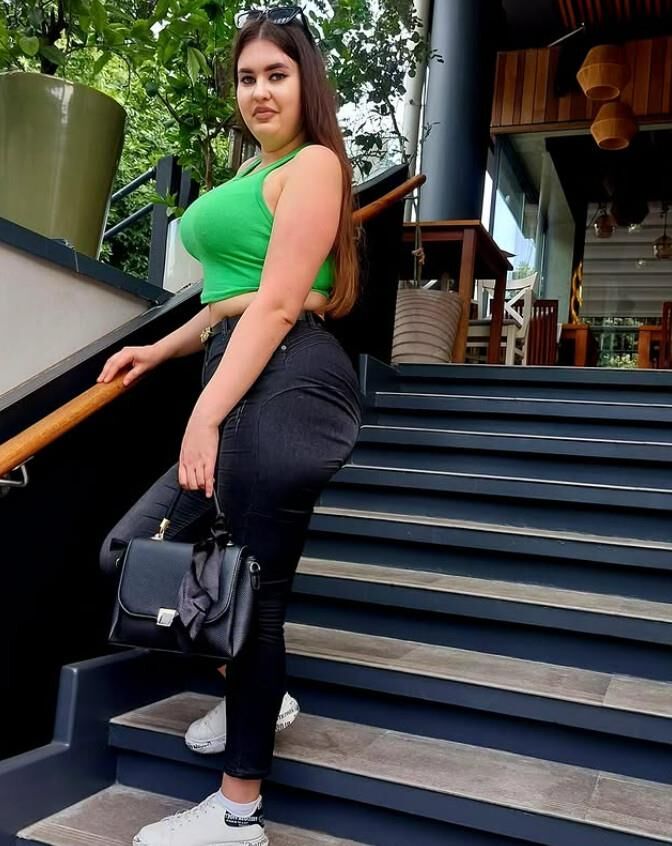 Andjela serbian busty girl big ass and tits