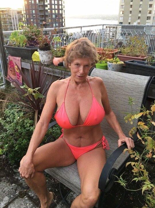 Super heißer reifer Milf Katherine