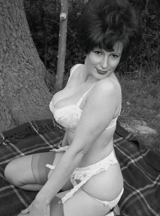 Classic retro vintage Moyra volume 