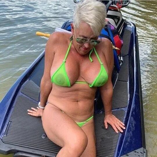 Sexy Boater Gilf