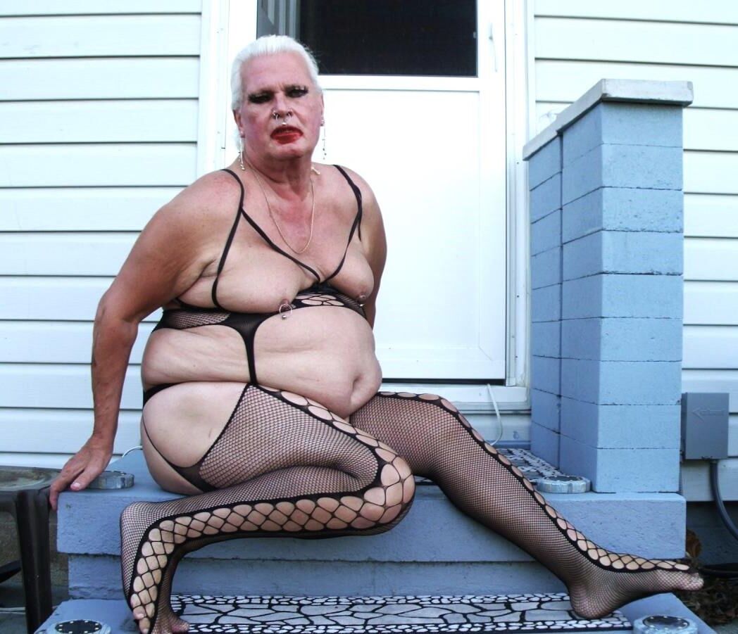 Shuggah Is Now A Fat Nasty Q.O.S Flabpile Sex Sow